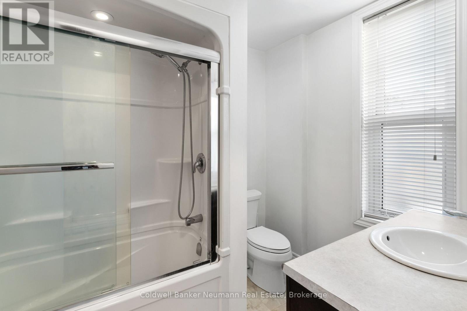 A - 56 Yarmouth Street, Guelph (Downtown), Ontario  N1H 4G3 - Photo 5 - X13767118