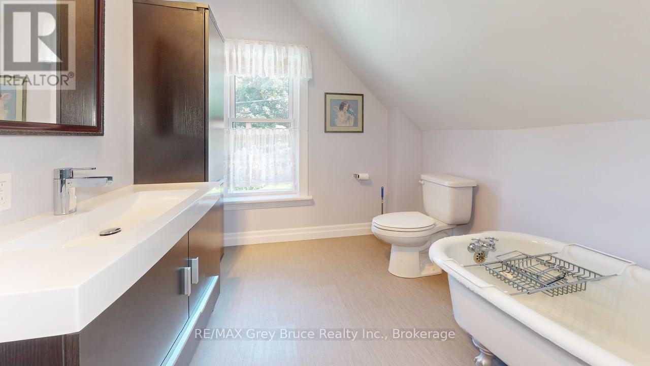 53 3rd Street S, Arran-Elderslie, Ontario  N0G 1L0 - Photo 10 - X13767306
