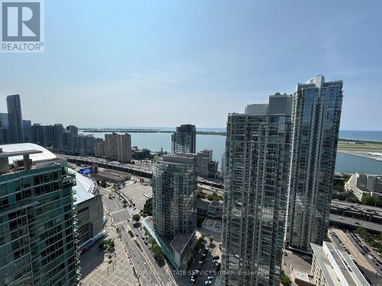 4008 - 1 Concord Cityplace Way, Toronto (Waterfront Communities), Ontario  M5V 0X3 - Photo 12 - C13767180