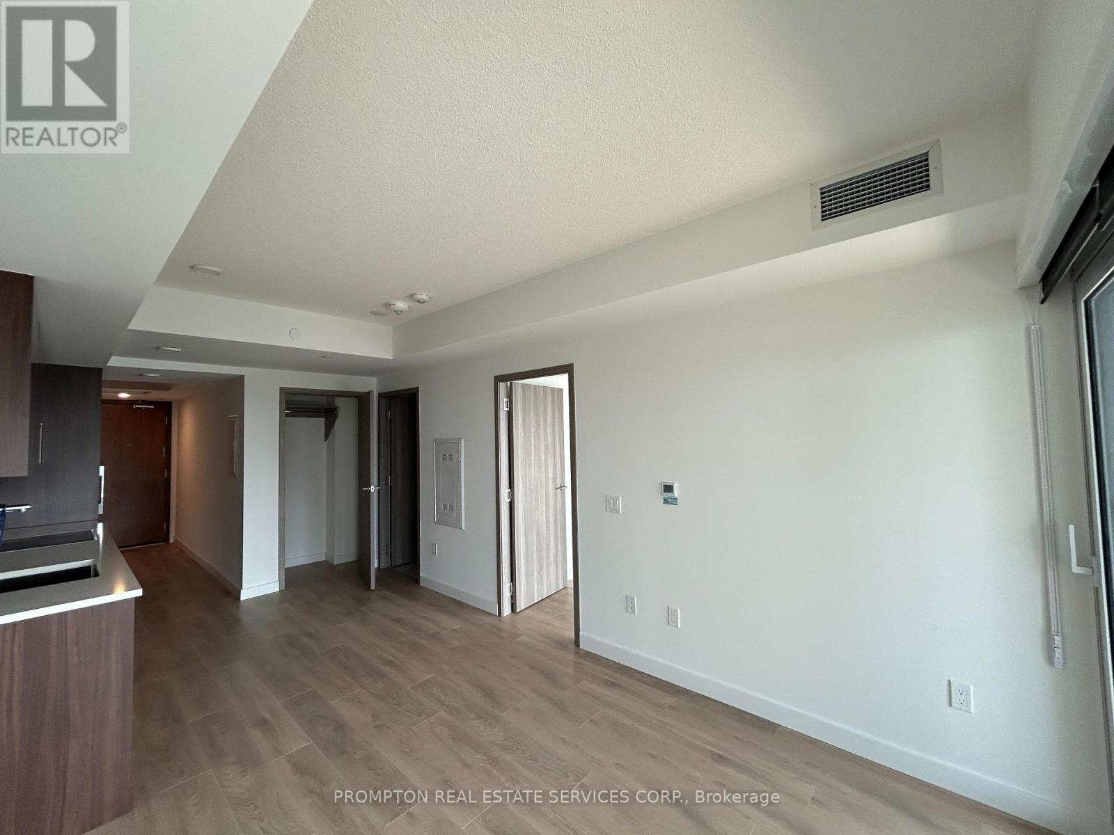 4008 - 1 Concord Cityplace Way, Toronto (Waterfront Communities), Ontario  M5V 0X3 - Photo 3 - C13767180