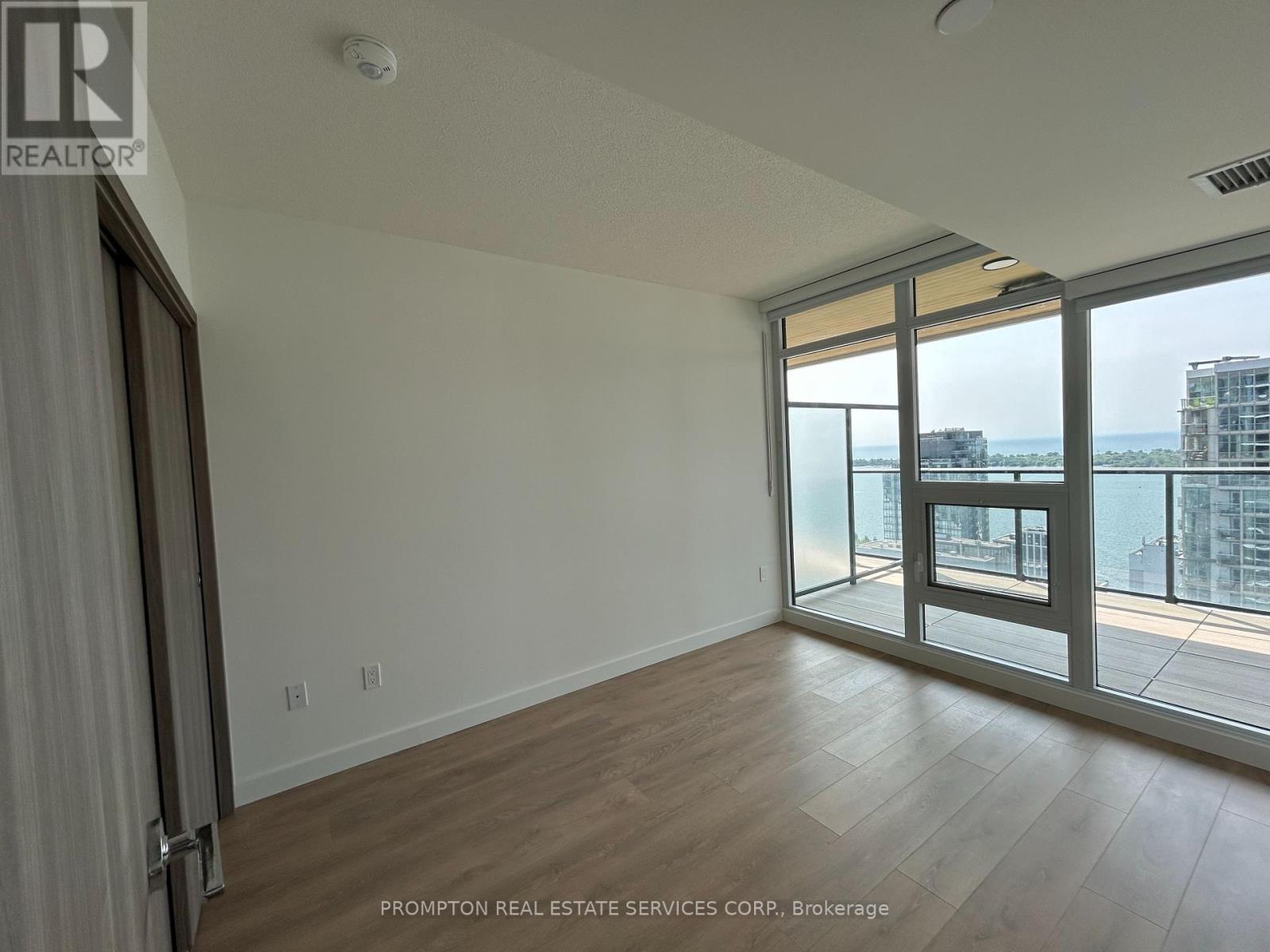 4008 - 1 Concord Cityplace Way, Toronto (Waterfront Communities), Ontario  M5V 0X3 - Photo 7 - C13767180