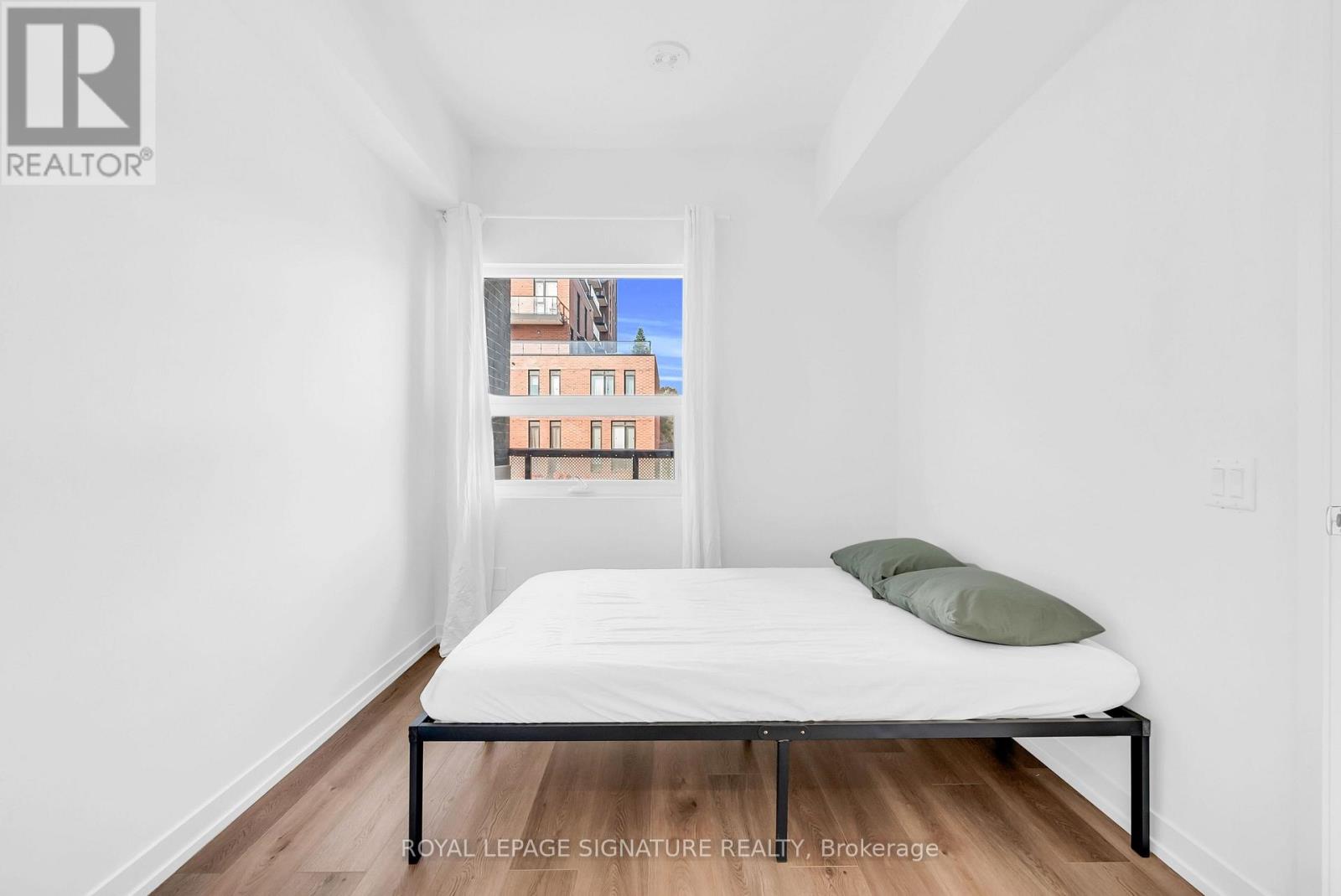 212 - 863 St. Clair Avenue W, Toronto, Ontario  M6C 0B2 - Photo 9 - C13767222
