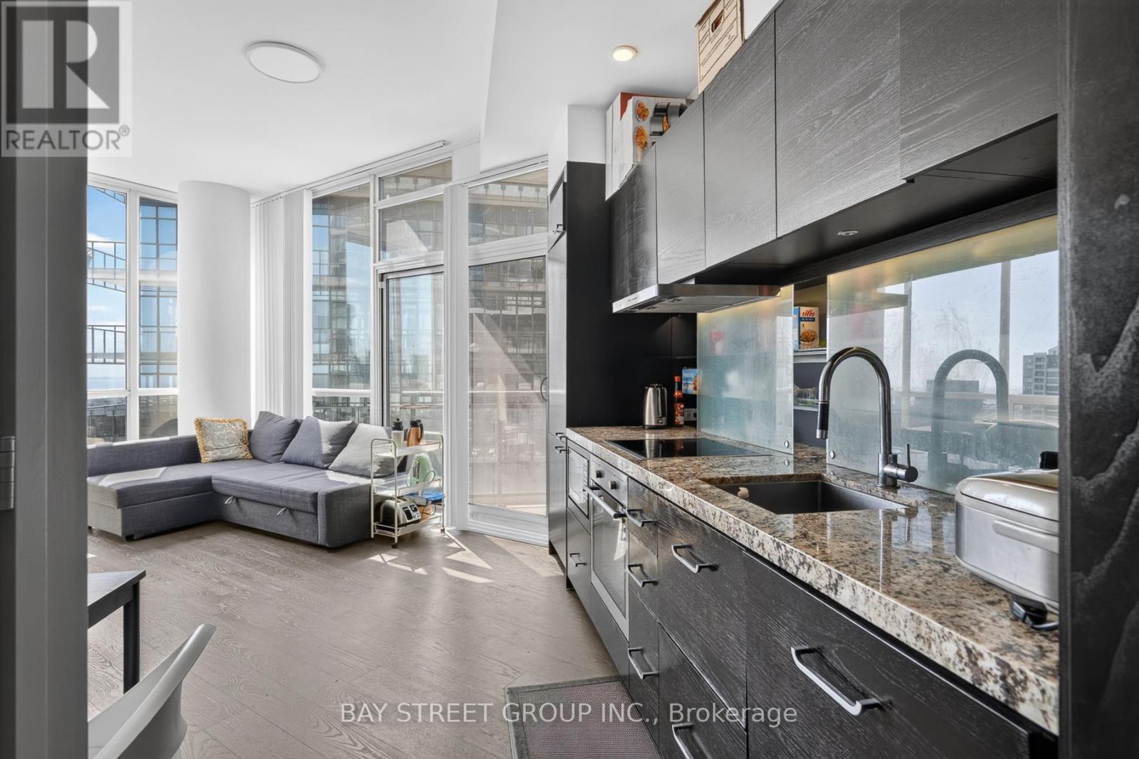 5102 - 45 Charles Street E, Toronto, Ontario  M4Y 0B8 - Photo 5 - C13767230