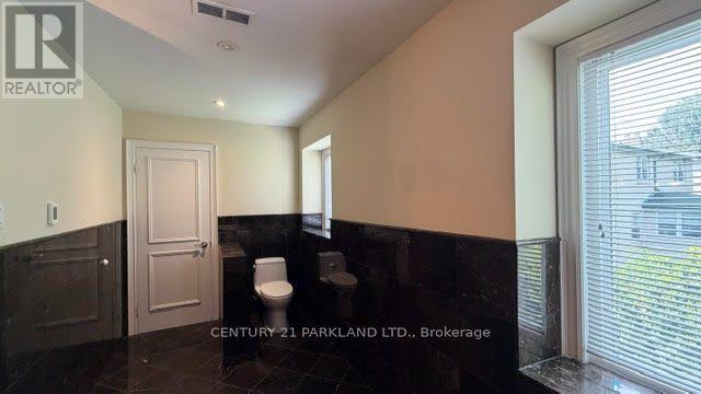 28 Pinnacle Road, Toronto (St. Andrew-Windfields), Ontario  M2L 2V8 - Photo 25 - C13767242