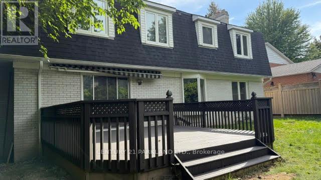 28 Pinnacle Road, Toronto (St. Andrew-Windfields), Ontario  M2L 2V8 - Photo 44 - C13767242
