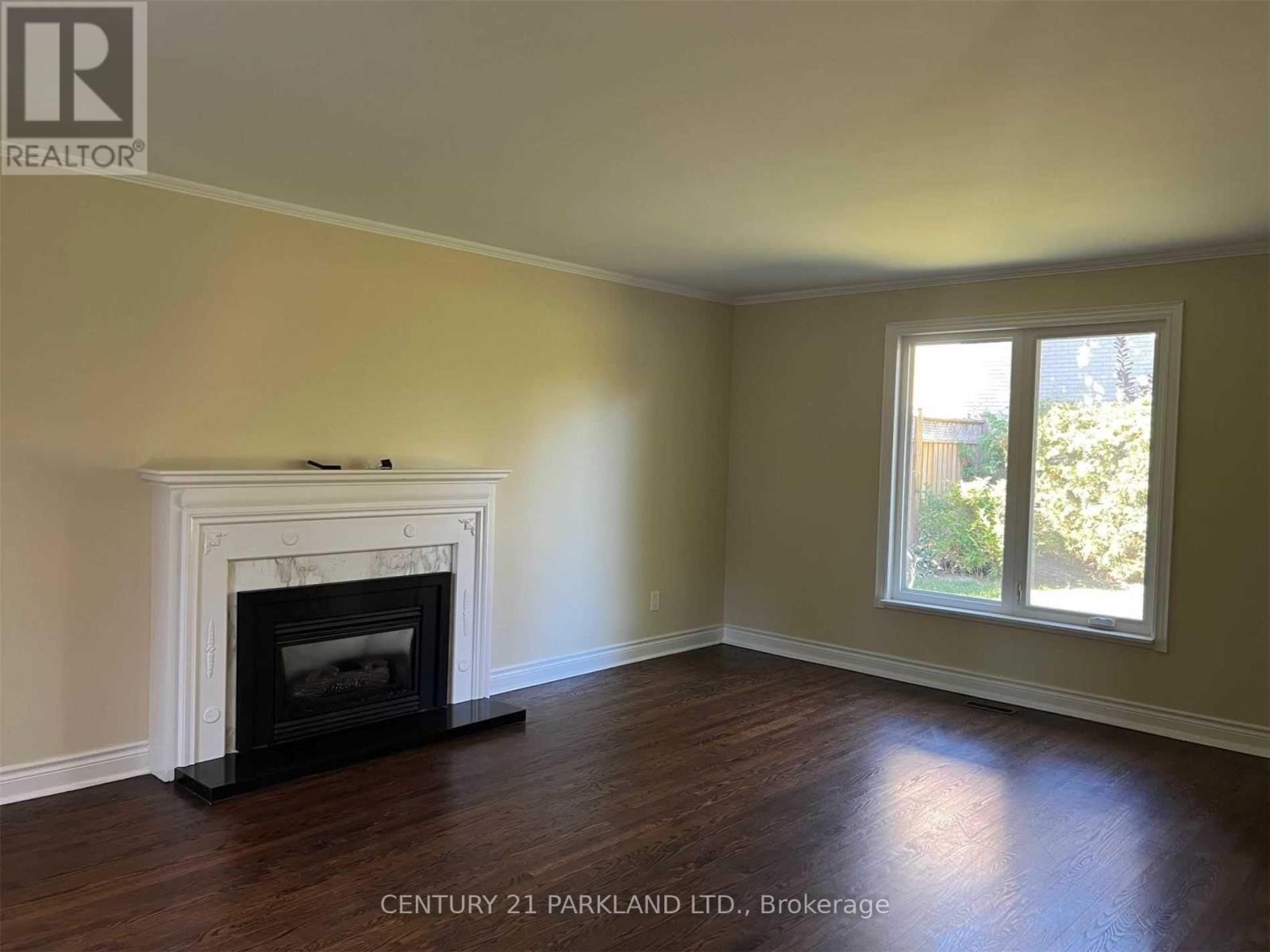 28 Pinnacle Road, Toronto (St. Andrew-Windfields), Ontario  M2L 2V8 - Photo 8 - C13767242