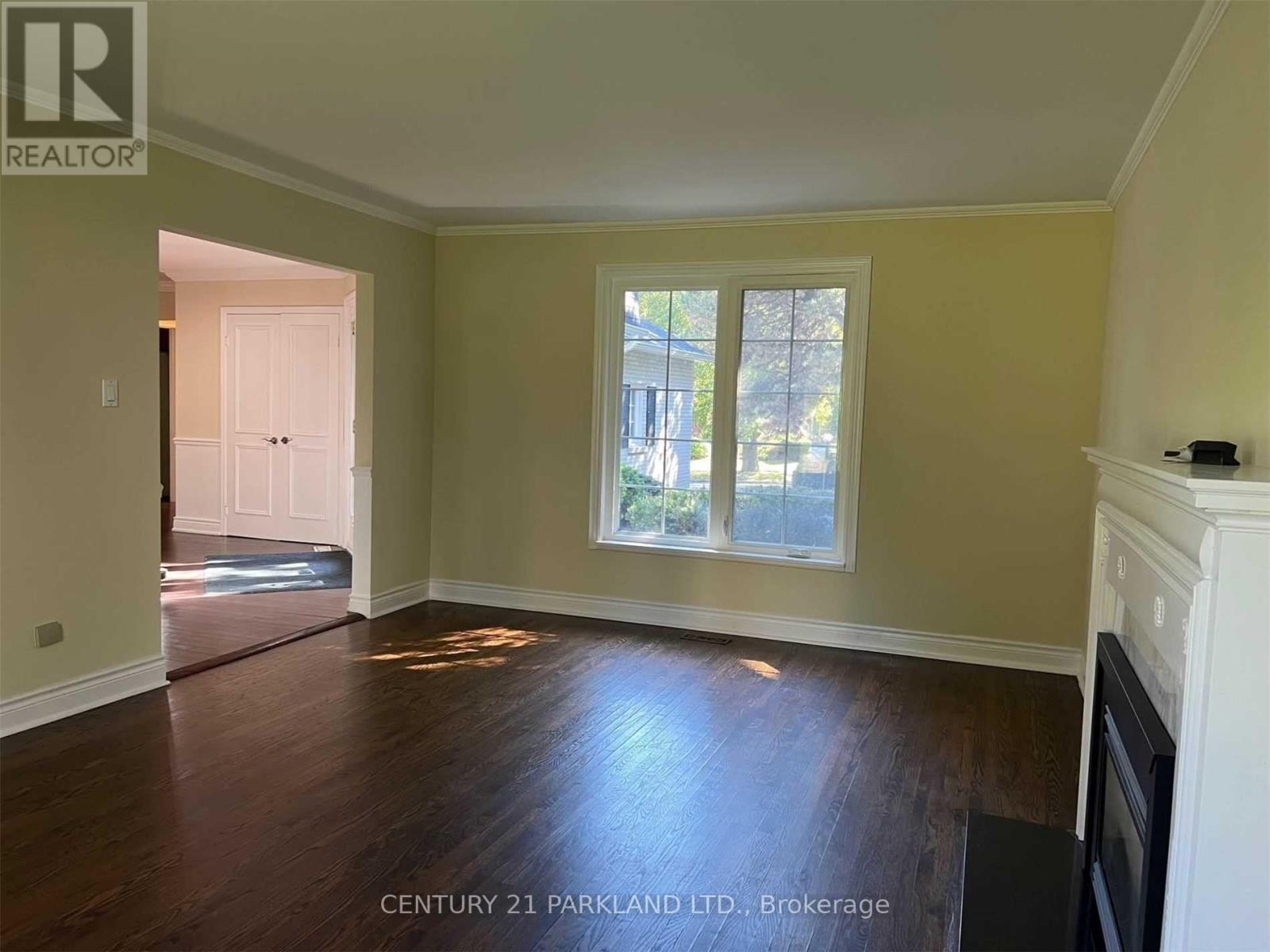 28 Pinnacle Road, Toronto (St. Andrew-Windfields), Ontario  M2L 2V8 - Photo 9 - C13767242