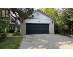 28 PINNACLE ROAD, Toronto, Ontario