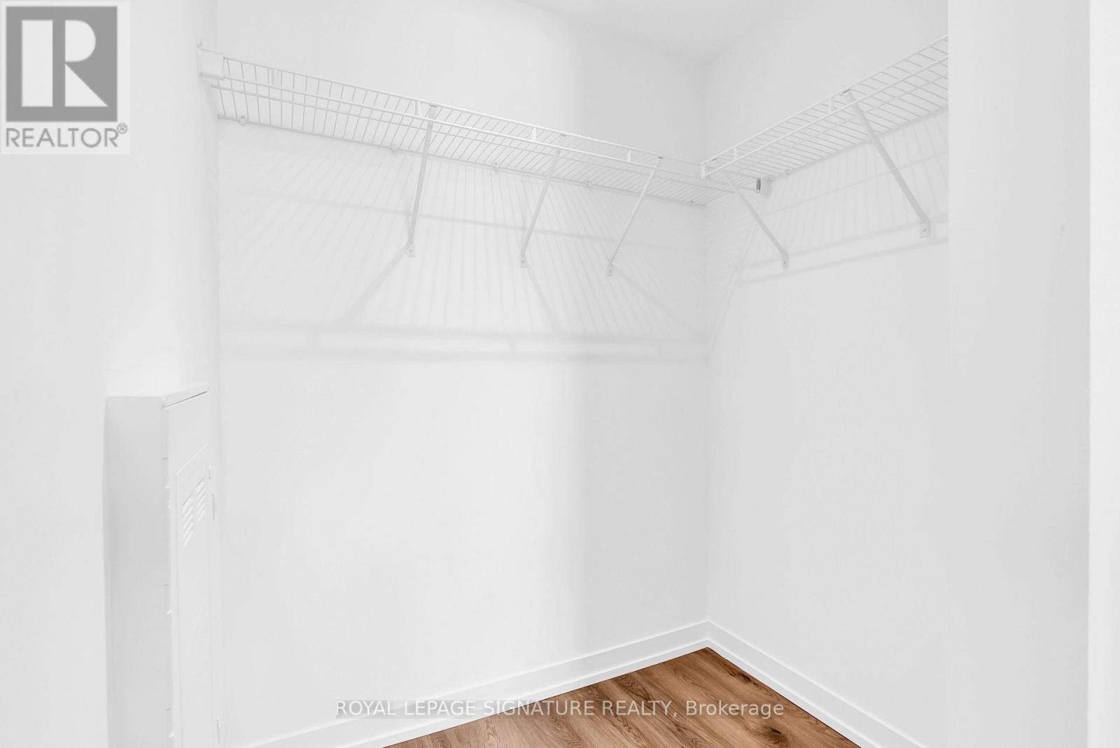 212 - 863 St. Clair Avenue W, Toronto, Ontario  M6C 0B2 - Photo 11 - C13767256