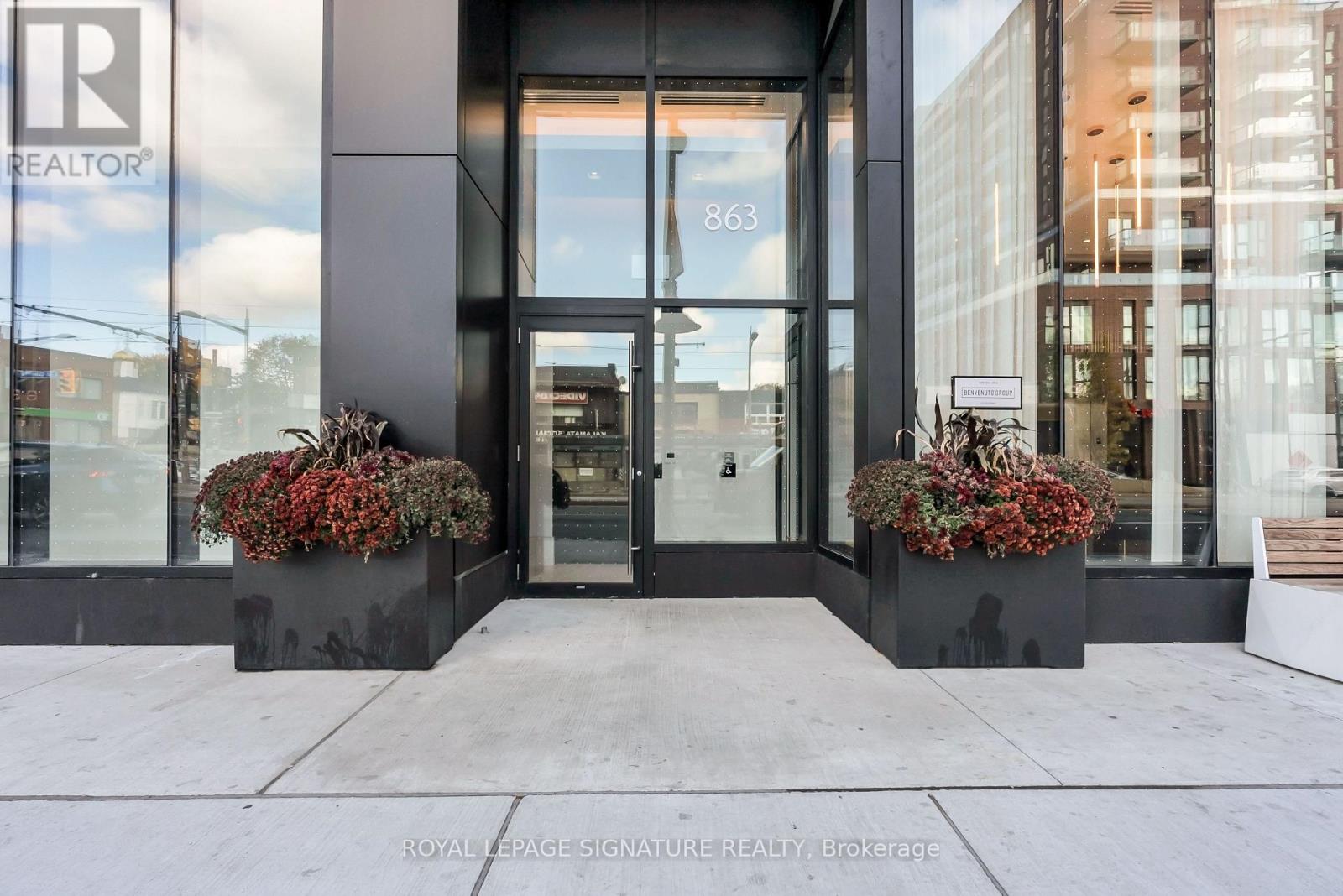 212 - 863 St. Clair Avenue W, Toronto, Ontario  M6C 0B2 - Photo 19 - C13767256
