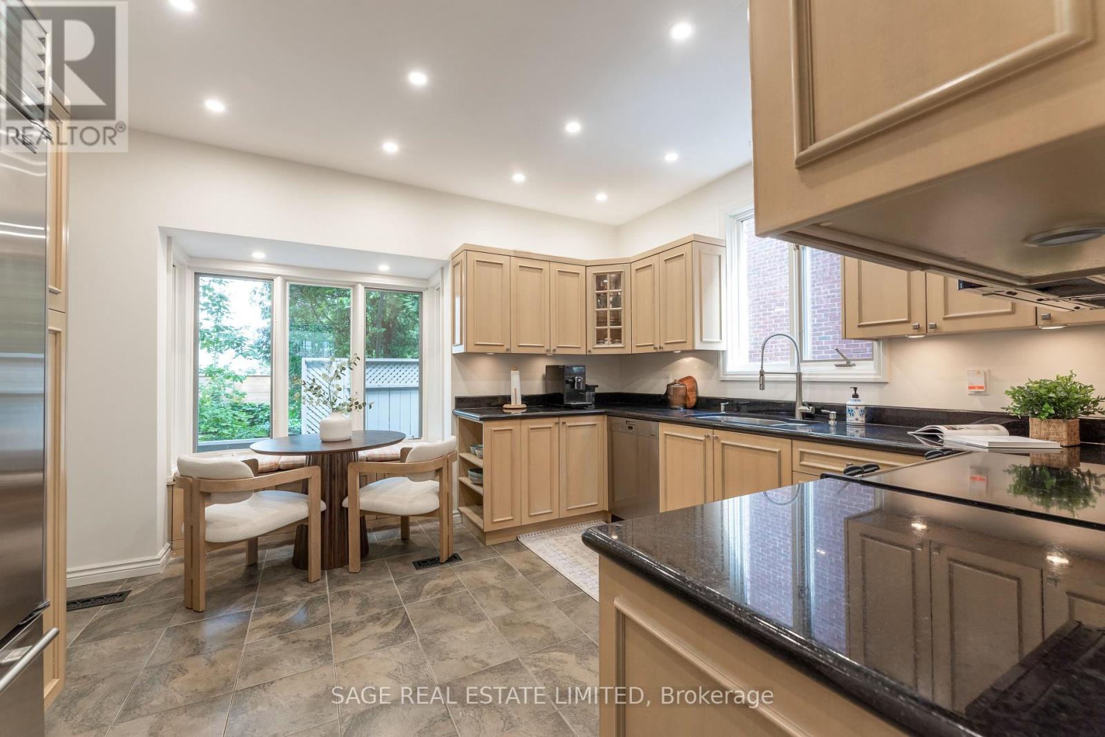 43 Oriole Road, Toronto, Ontario  M4V 2E6 - Photo 18 - C13767270
