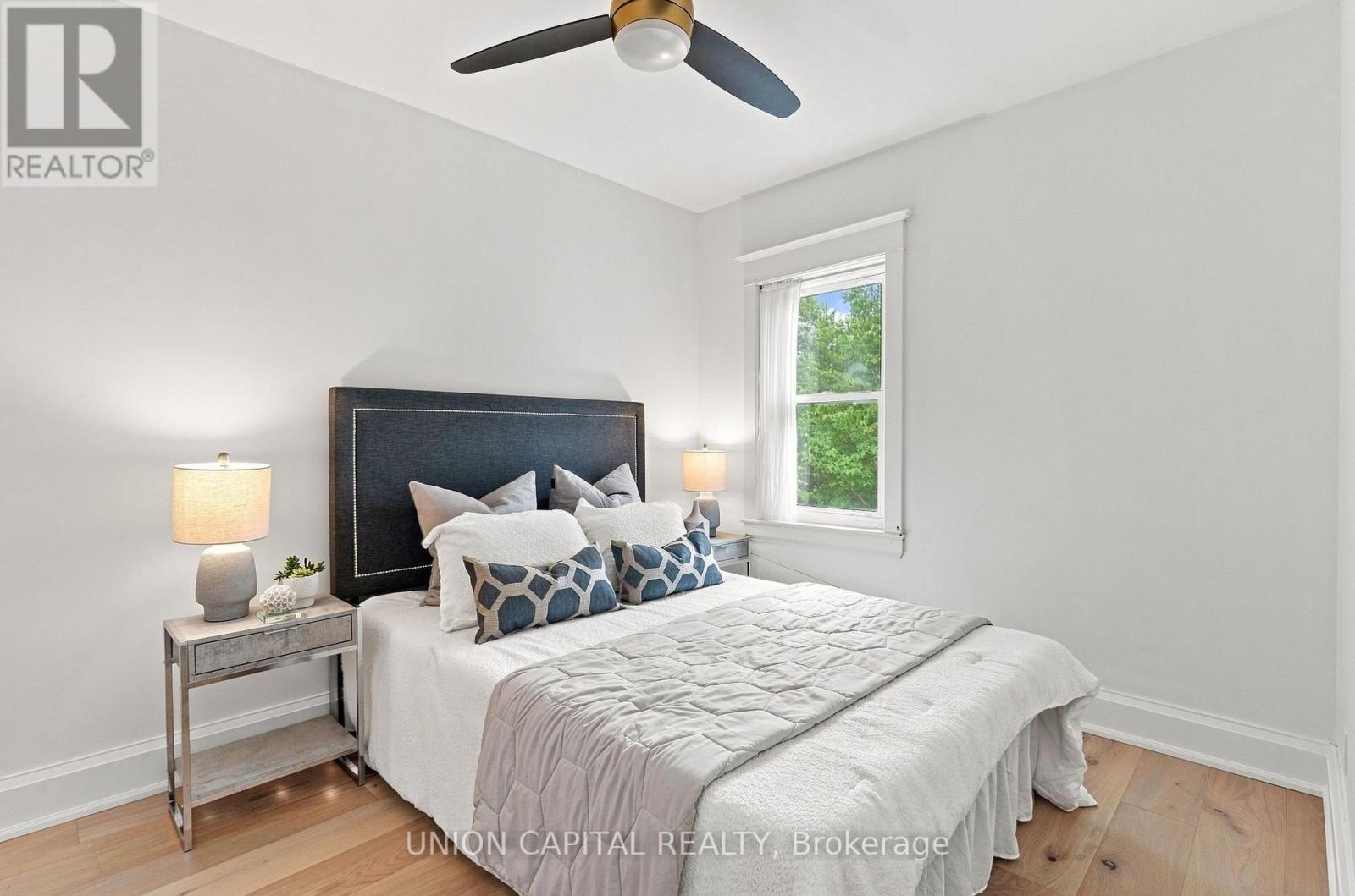 72 Robbins Avenue, Toronto (Woodbine Corridor), Ontario  M4L 1X3 - Photo 13 - E13767036