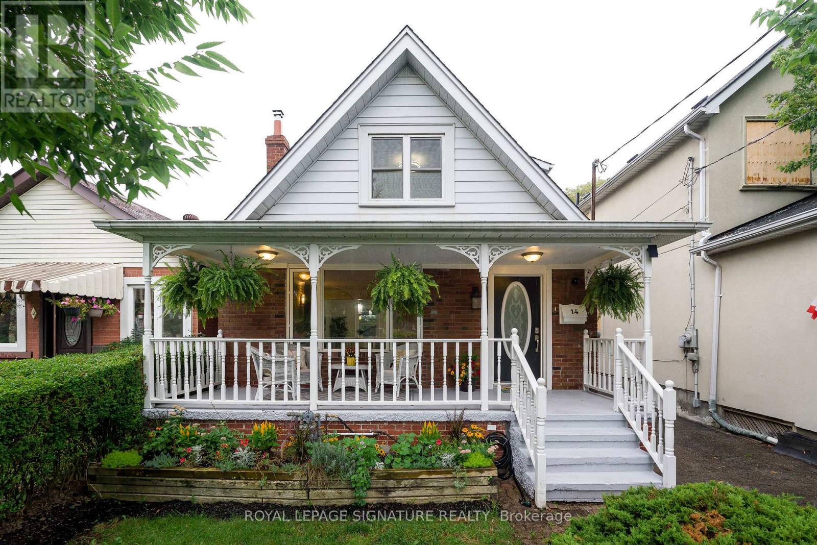 14 SUTHERLAND AVENUE, Toronto, Ontario