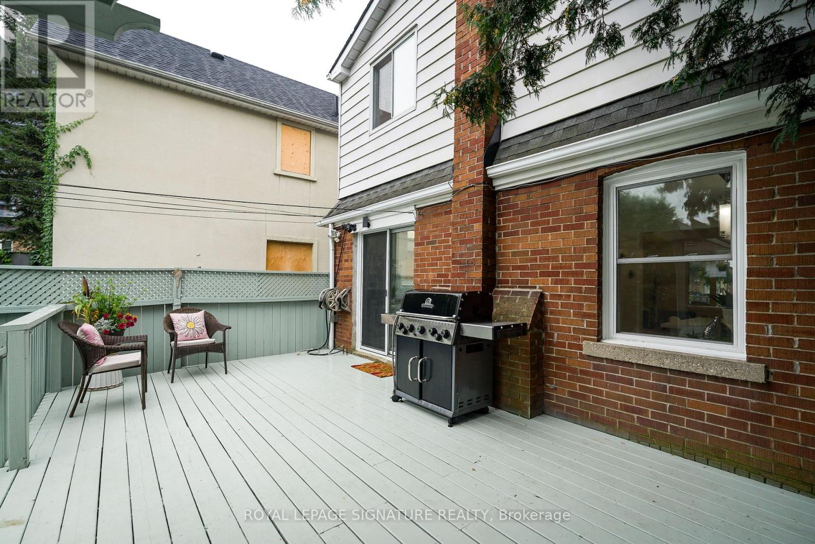 14 Sutherland Avenue, Toronto, Ontario  M4C 1R9 - Photo 37 - E13767134