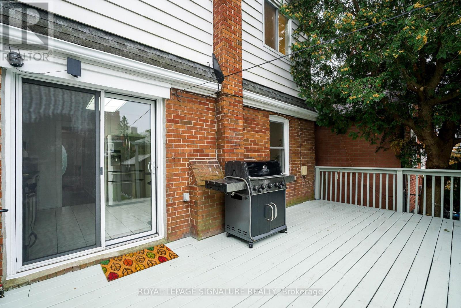 14 Sutherland Avenue, Toronto, Ontario  M4C 1R9 - Photo 40 - E13767134
