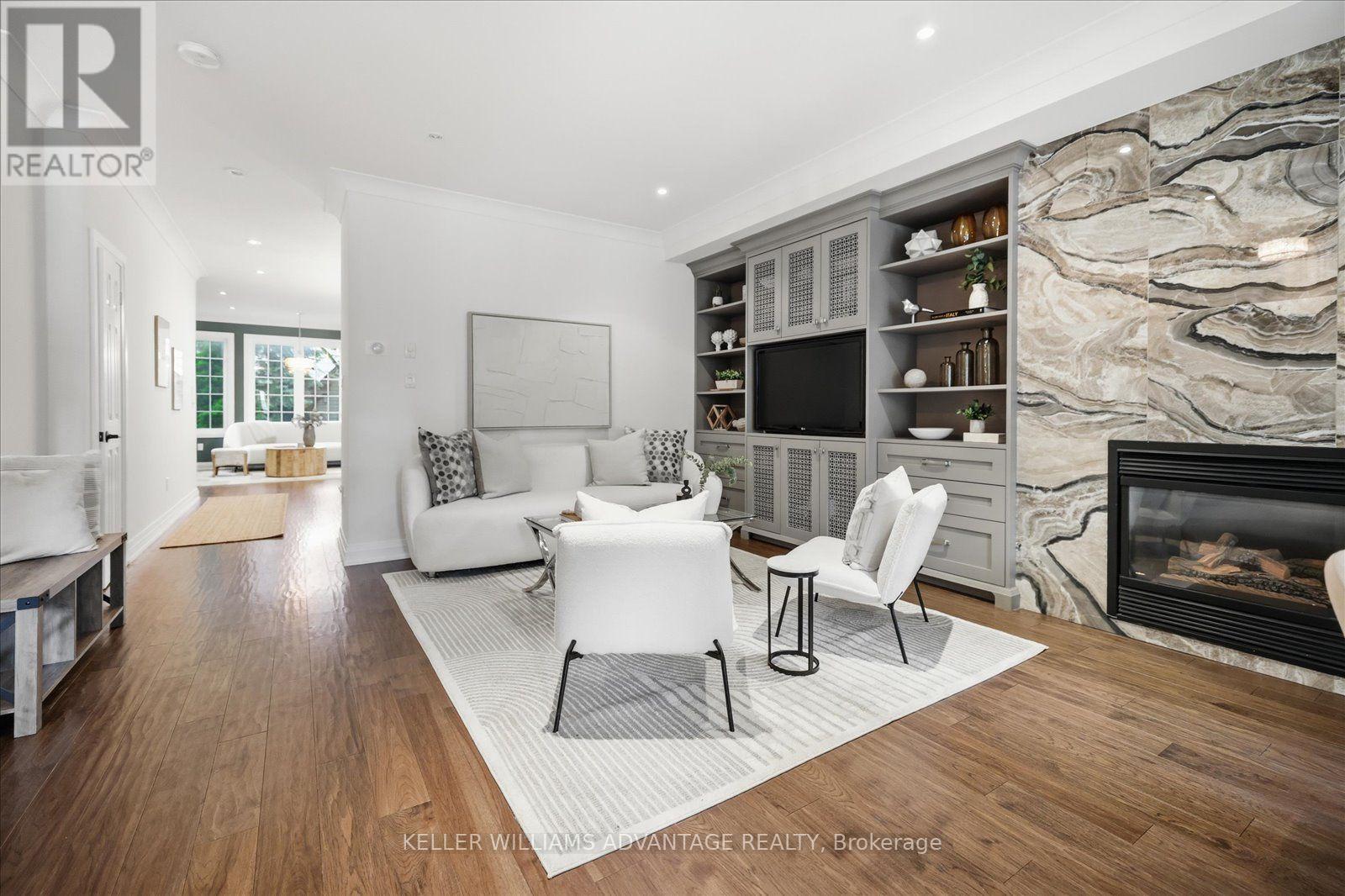 128 Boardwalk Drive, Toronto, Ontario  M4L 3X4 - Photo 4 - E13767278