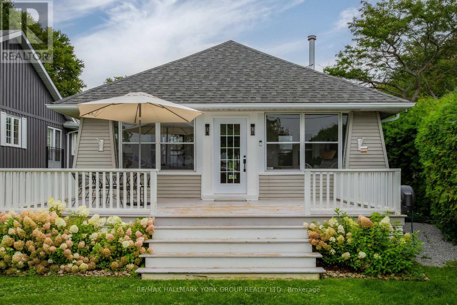 913 Lake Drive N, Georgina, Ontario  L4P 3E9 - Photo 5 - N13767040