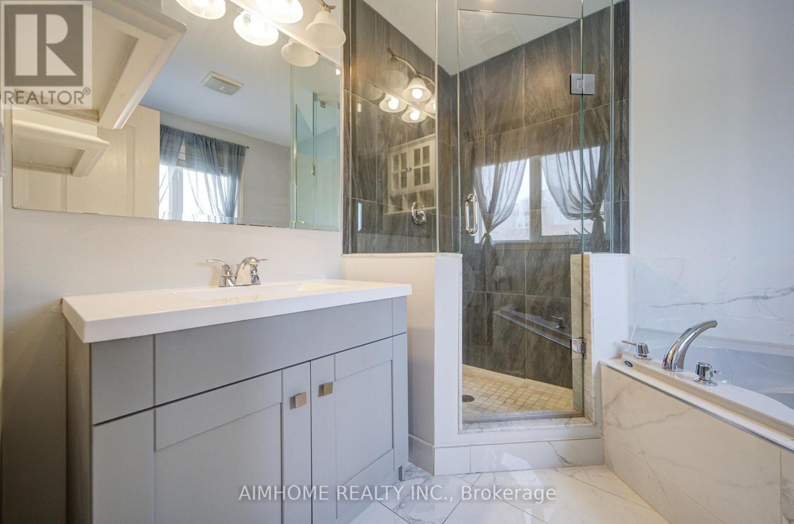 Main - 28 Kiwi Crescent, Richmond Hill (Rouge Woods), Ontario  L4S 2H3 - Photo 29 - N13767054