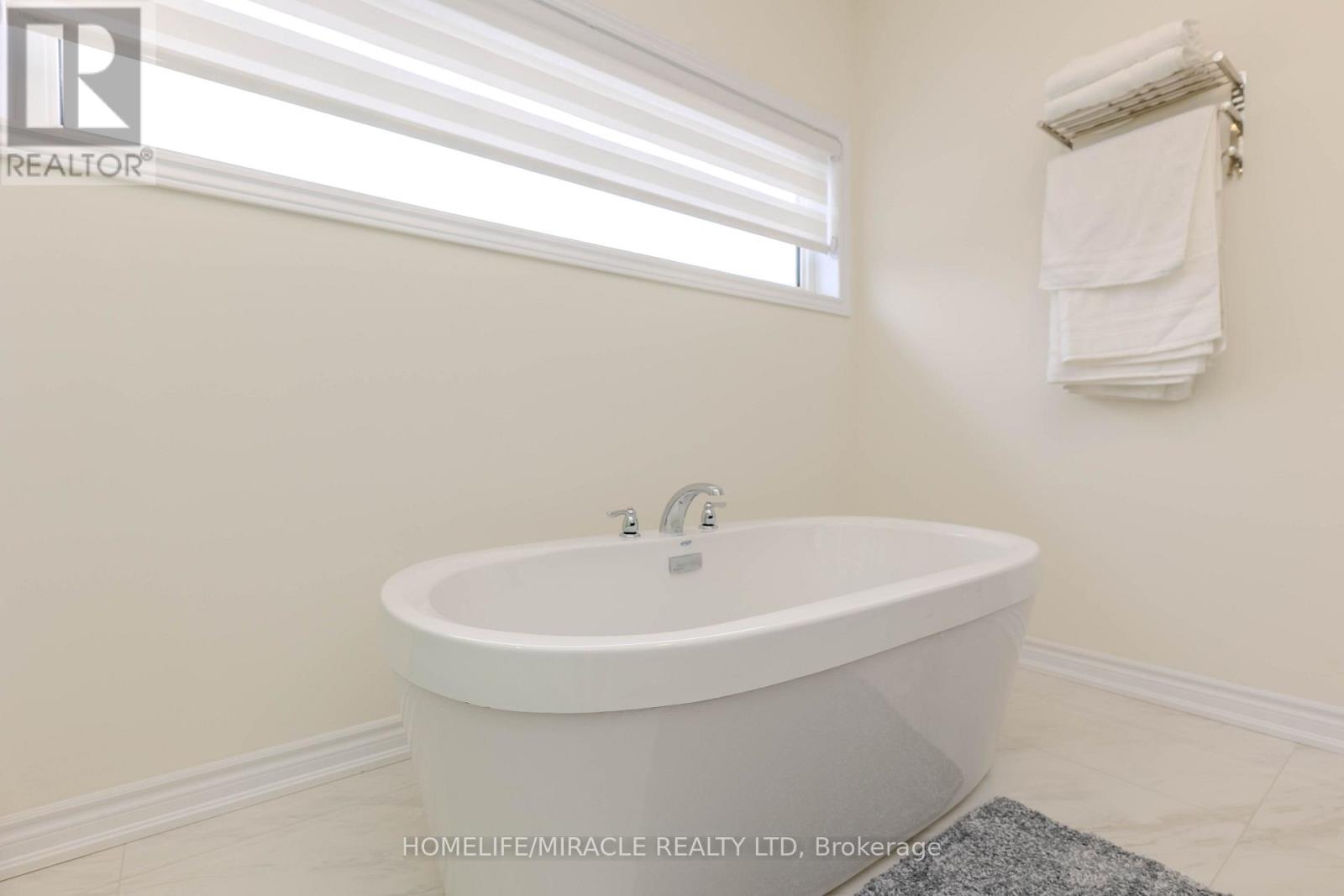 89 Halldorson Avenue, Aurora, Ontario  L4G 7Z4 - Photo 24 - N13767076