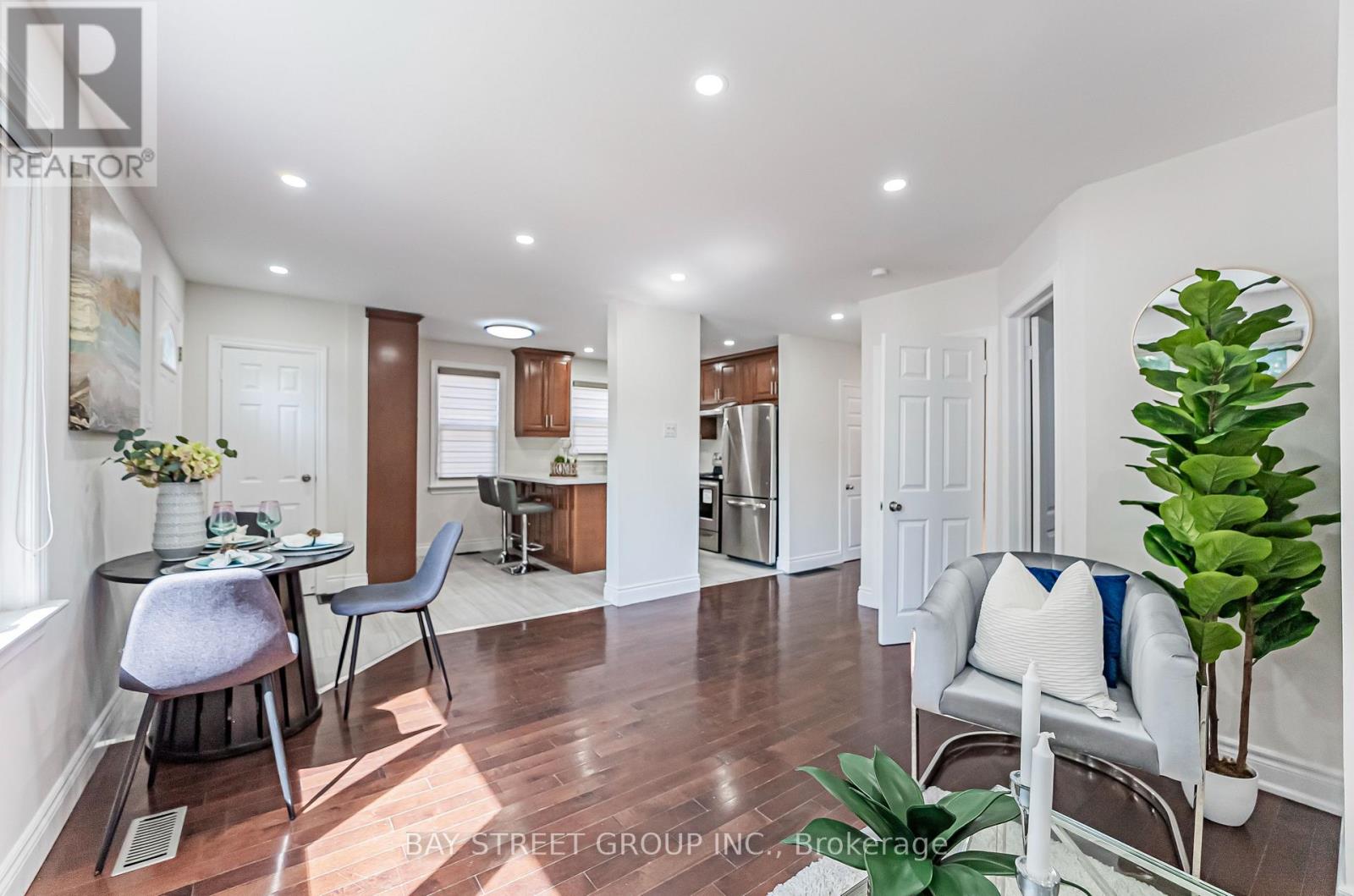 52 Glen Cameron Road, Markham (Thornhill), Ontario  L3T 1P6 - Photo 13 - N13767104