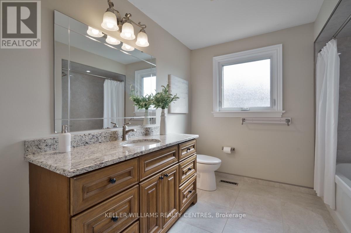 468 Dorchester Court, Newmarket, Ontario  L3Y 7Z7 - Photo 15 - N13767226