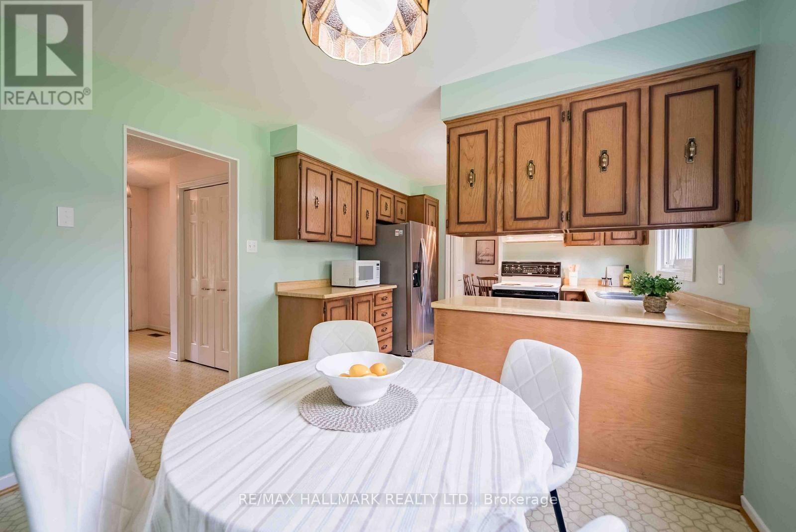 27 Sir Gawaine Place, Markham (Markham Village), Ontario  L3P 3A1 - Photo 14 - N13767300