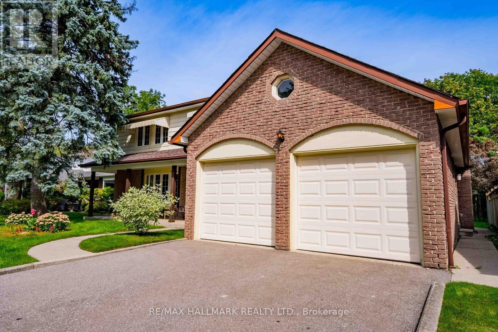 27 Sir Gawaine Place, Markham (Markham Village), Ontario  L3P 3A1 - Photo 3 - N13767300