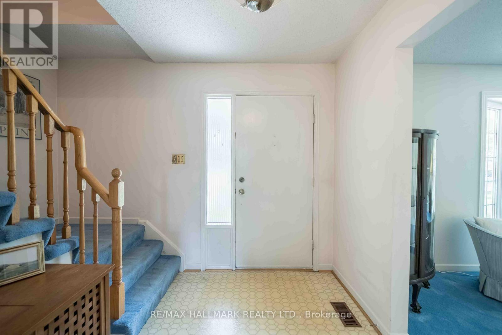 27 Sir Gawaine Place, Markham (Markham Village), Ontario  L3P 3A1 - Photo 8 - N13767300