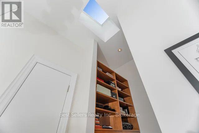 1595 Calverton Court, Mississauga (Mineola), Ontario  L5G 2W4 - Photo 21 - W13767008