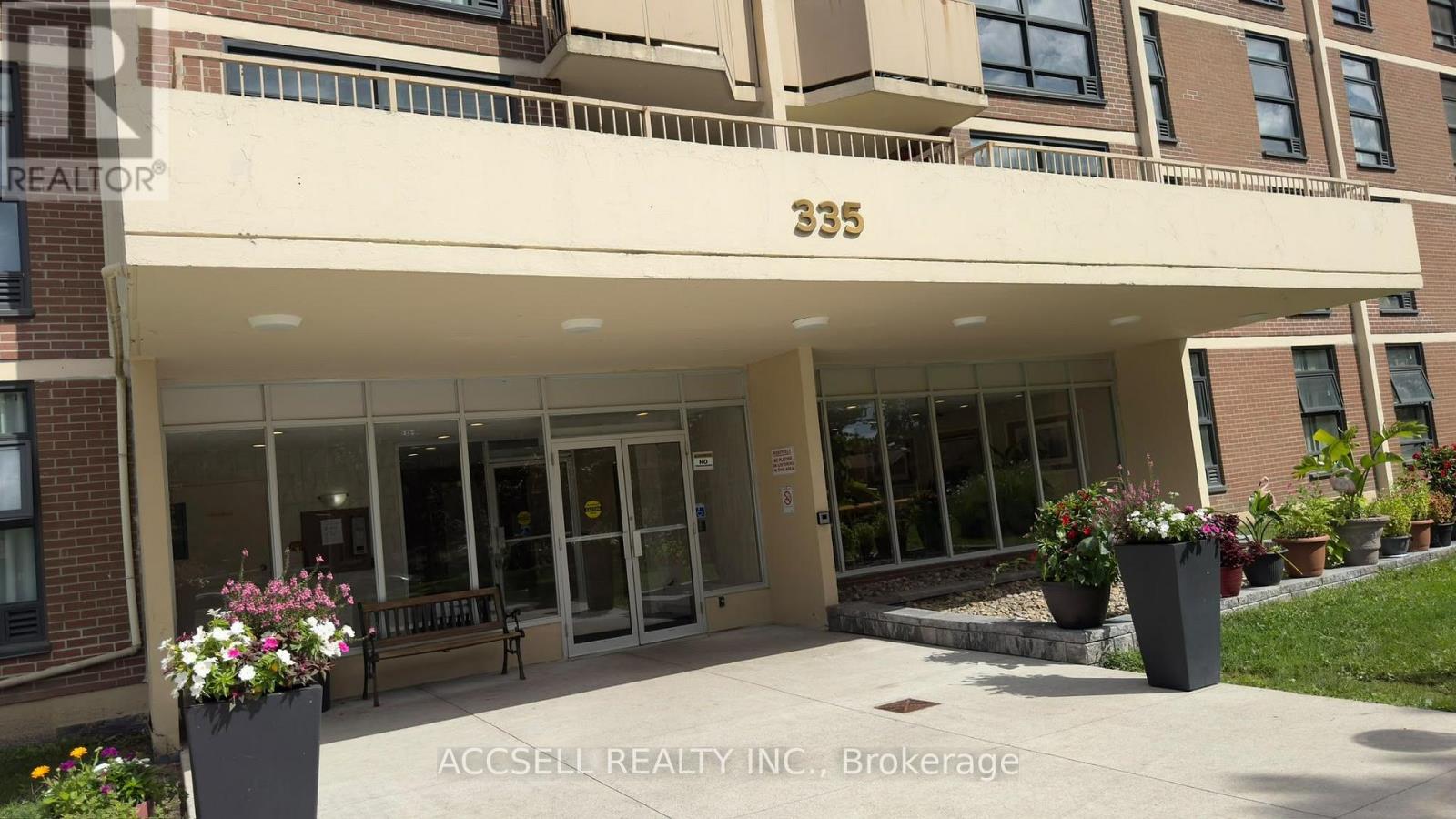 412 - 335 DRIFTWOOD AVENUE, Toronto, Ontario