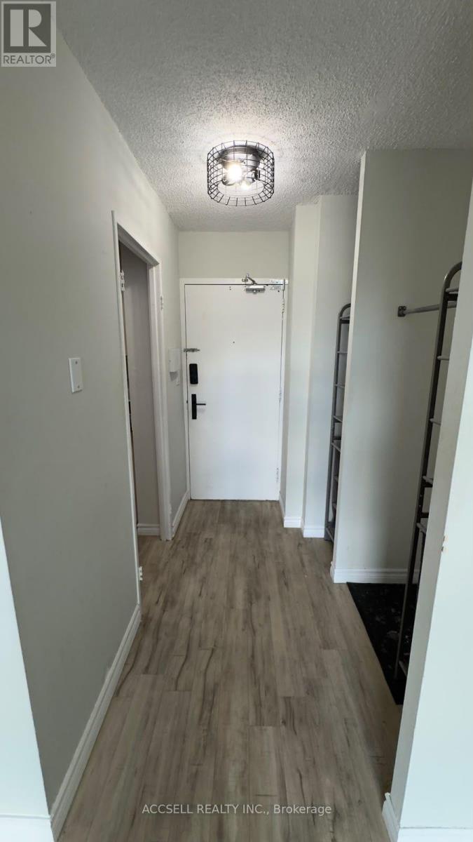 412 - 335 Driftwood Avenue, Toronto, Ontario  M3N 2P3 - Photo 3 - W13767044