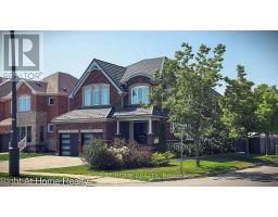 22 BLUFFMEADOW STREET, Brampton, Ontario