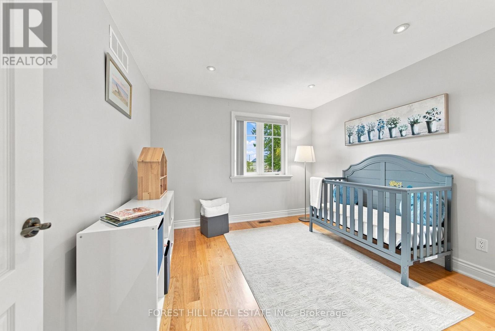1006 Briar Hill Avenue, Toronto, Ontario  M6B 1M3 - Photo 26 - W13767240