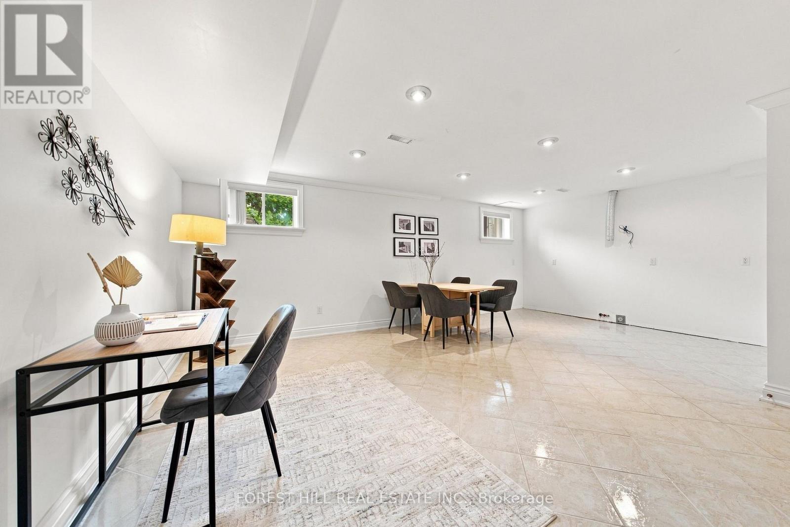 1006 Briar Hill Avenue, Toronto, Ontario  M6B 1M3 - Photo 32 - W13767240