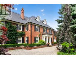 246 RIVERSIDE DRIVE, Toronto, Ontario