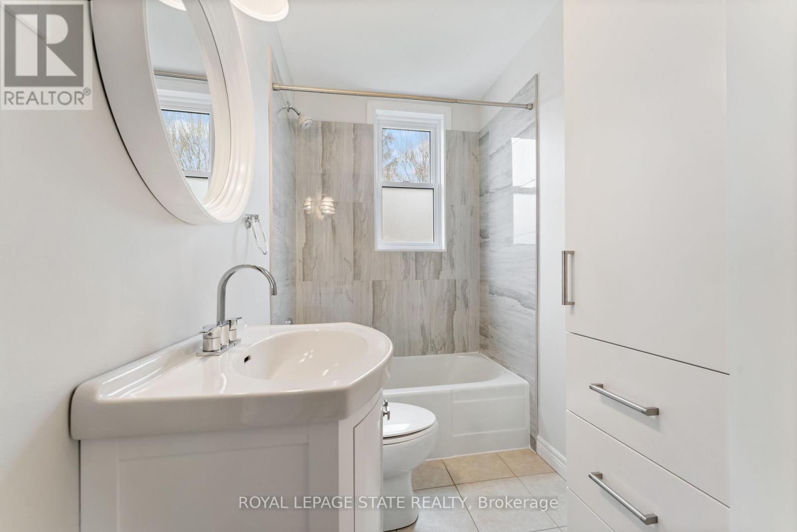 Main Floor - 65 East 11th Street, Hamilton, Ontario  L9A 3T3 - Photo 13 - X13767282