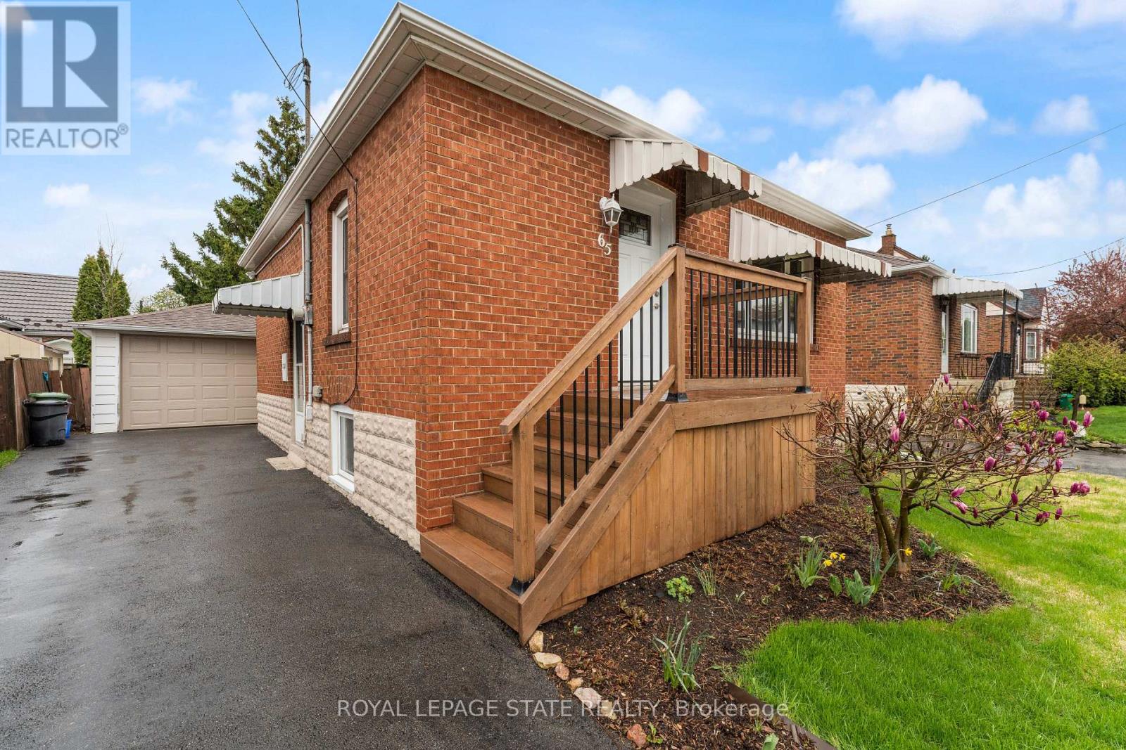 Main Floor - 65 East 11th Street, Hamilton, Ontario  L9A 3T3 - Photo 3 - X13767282