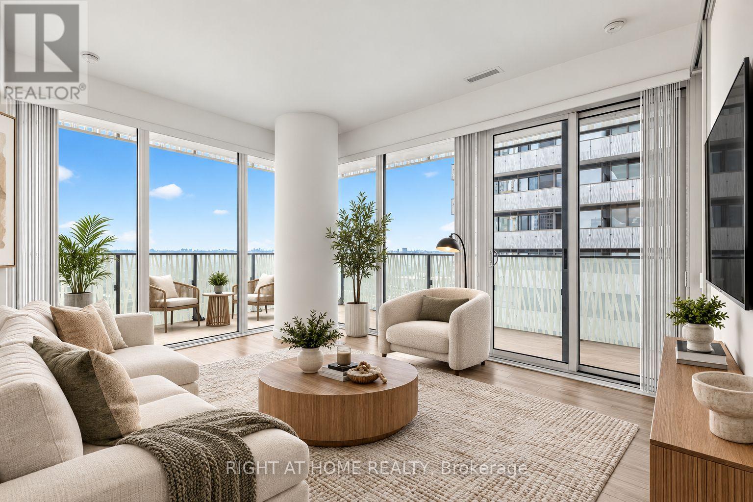 3408 - 42 Charles Street E, Toronto, Ontario  M4Y 0B7 - Photo 2 - C13765616
