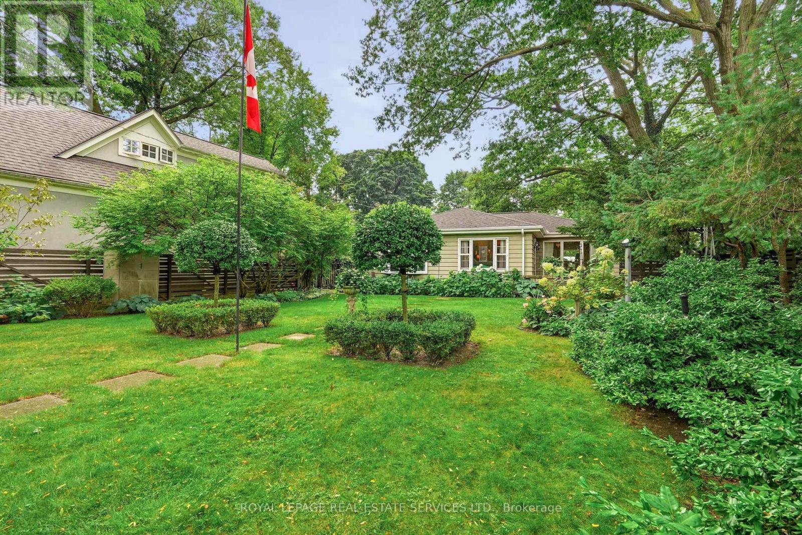 344 Maple Avenue, Oakville, Ontario  L6J 2H7 - Photo 25 - W13740174