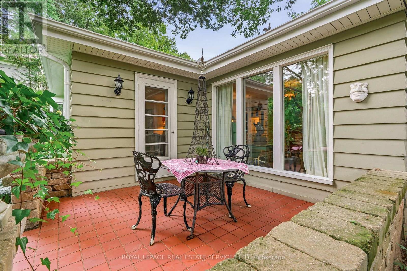 344 Maple Avenue, Oakville, Ontario  L6J 2H7 - Photo 23 - W13740174