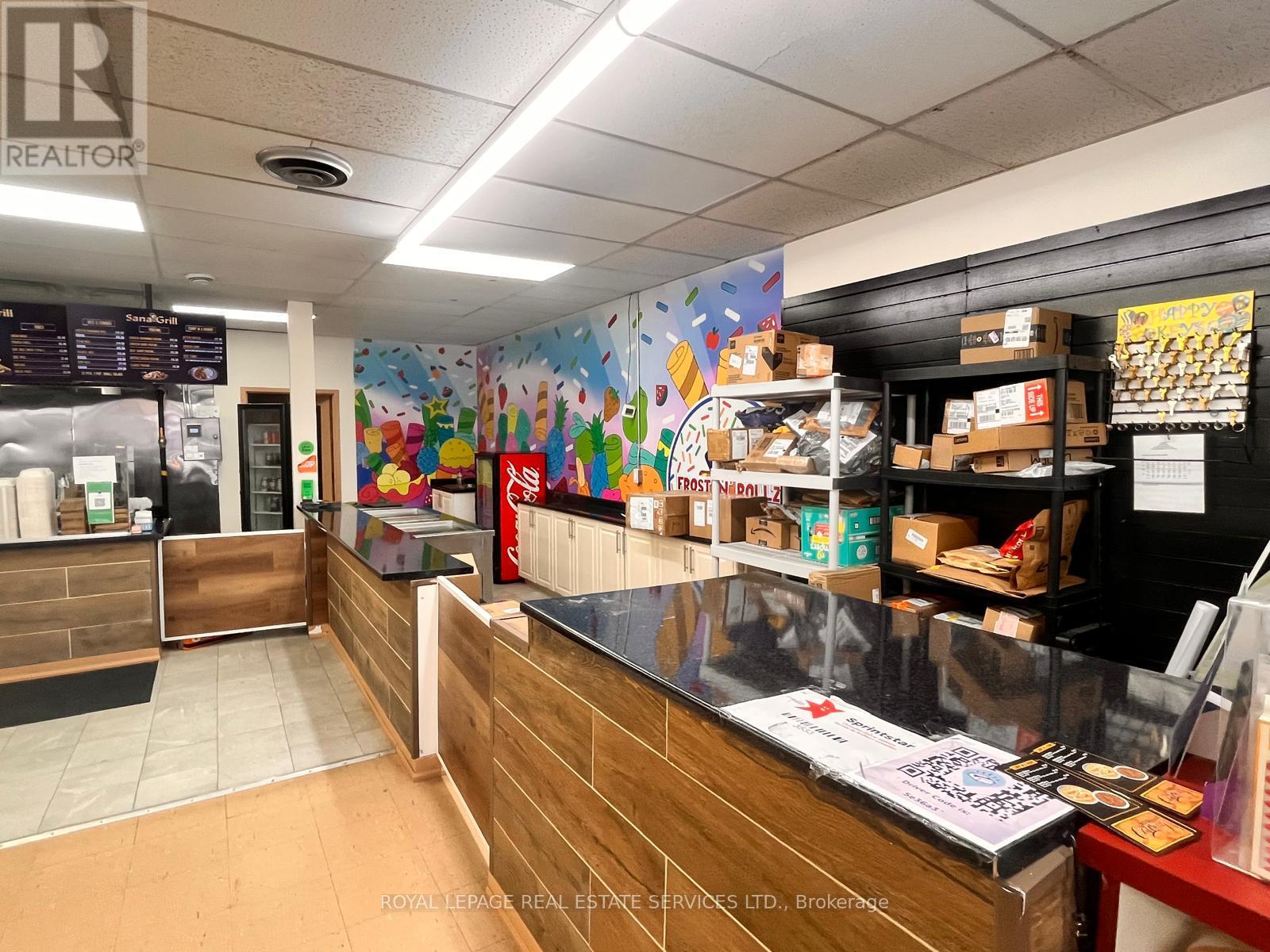434 Lake Street, St. Catharines, Ontario L2N 4H4 - Photo 2 - X12897416