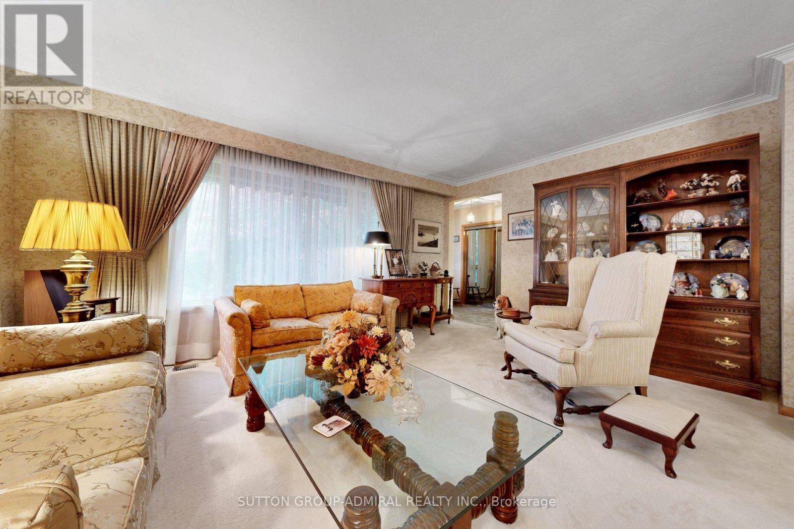 47 Talbot Road, Toronto, Ontario  M2M 1R7 - Photo 10 - C13751760