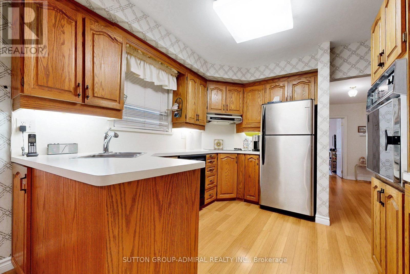 47 Talbot Road, Toronto, Ontario  M2M 1R7 - Photo 16 - C13751760