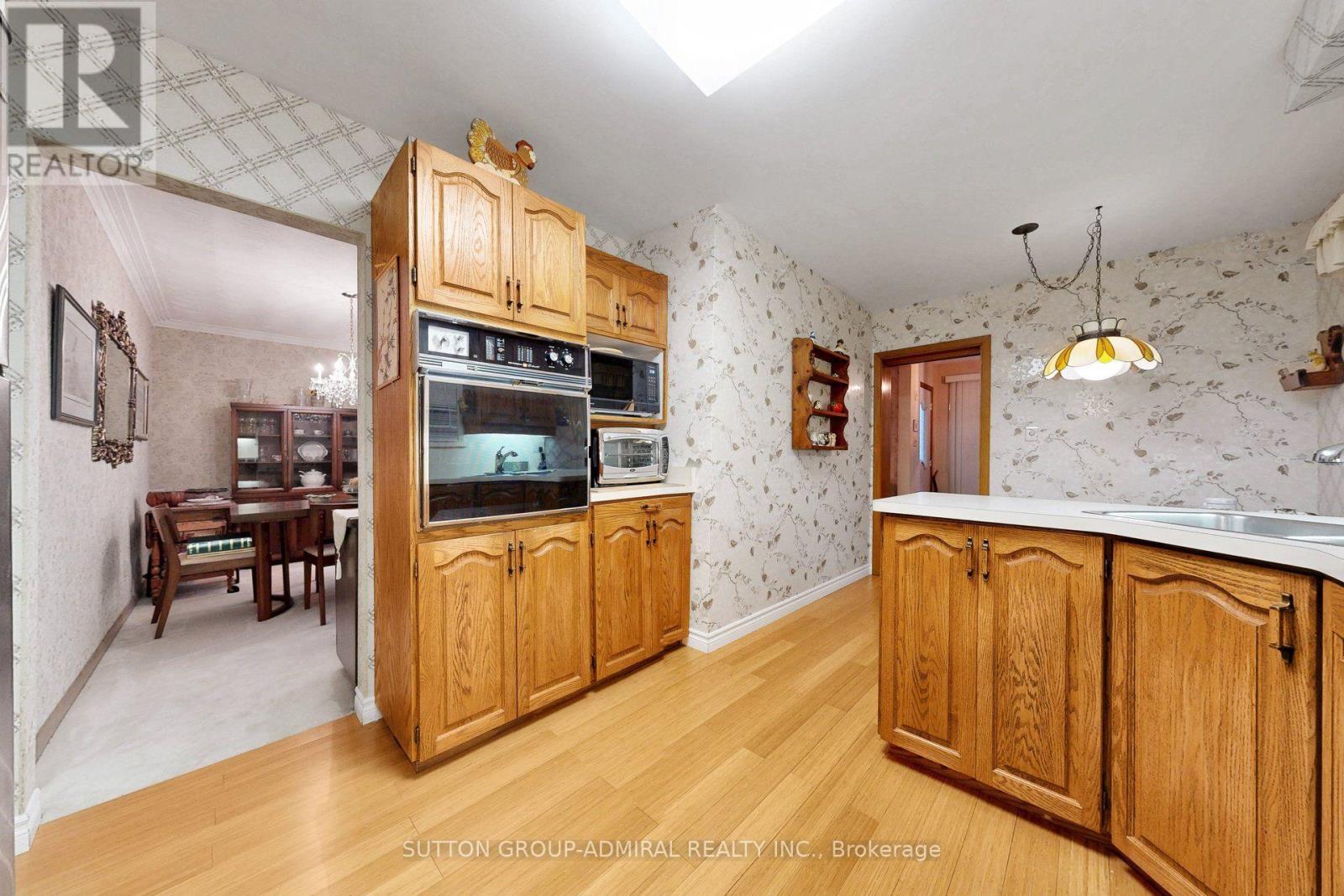 47 Talbot Road, Toronto, Ontario  M2M 1R7 - Photo 19 - C13751760
