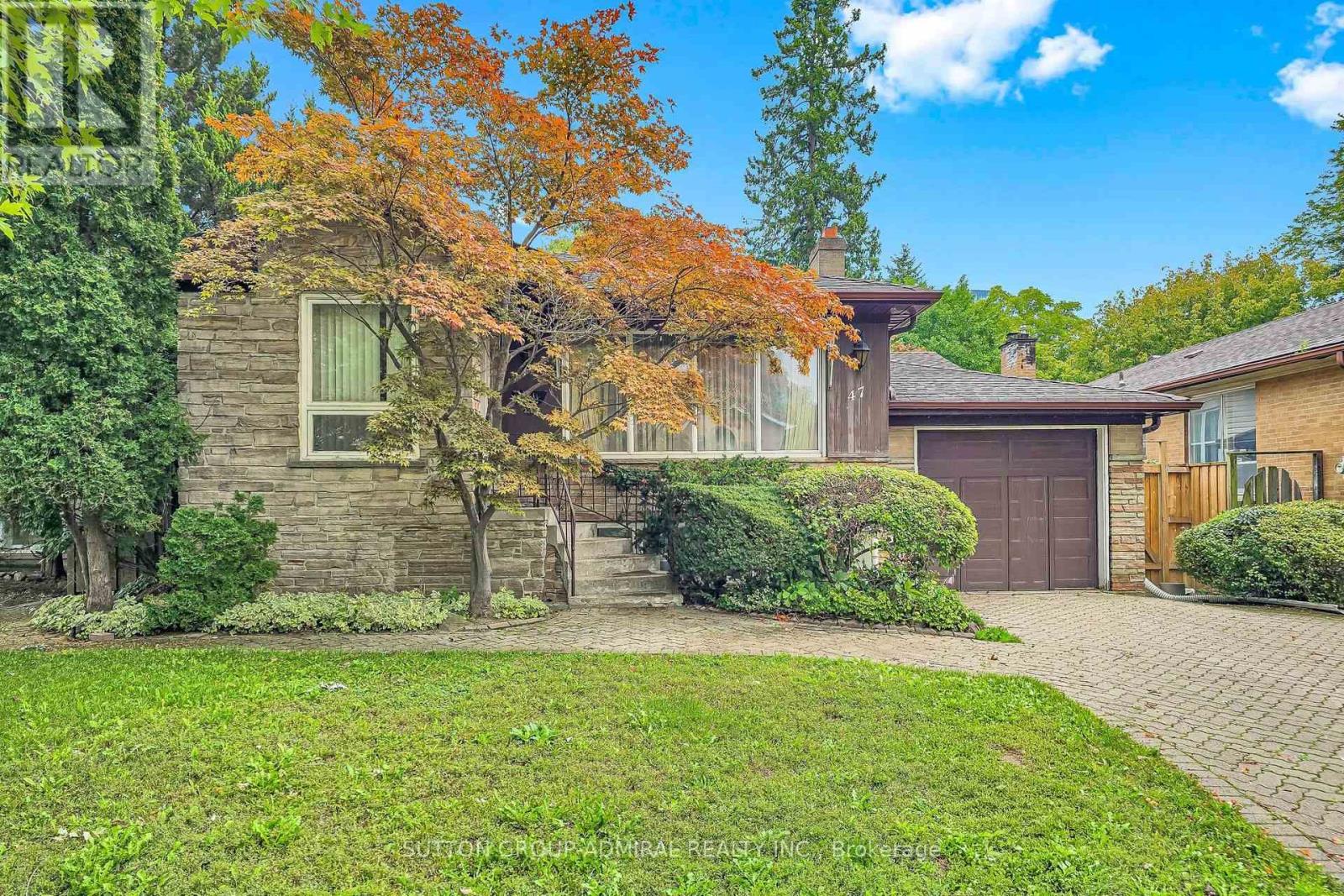 47 Talbot Road, Toronto, Ontario  M2M 1R7 - Photo 4 - C13751760