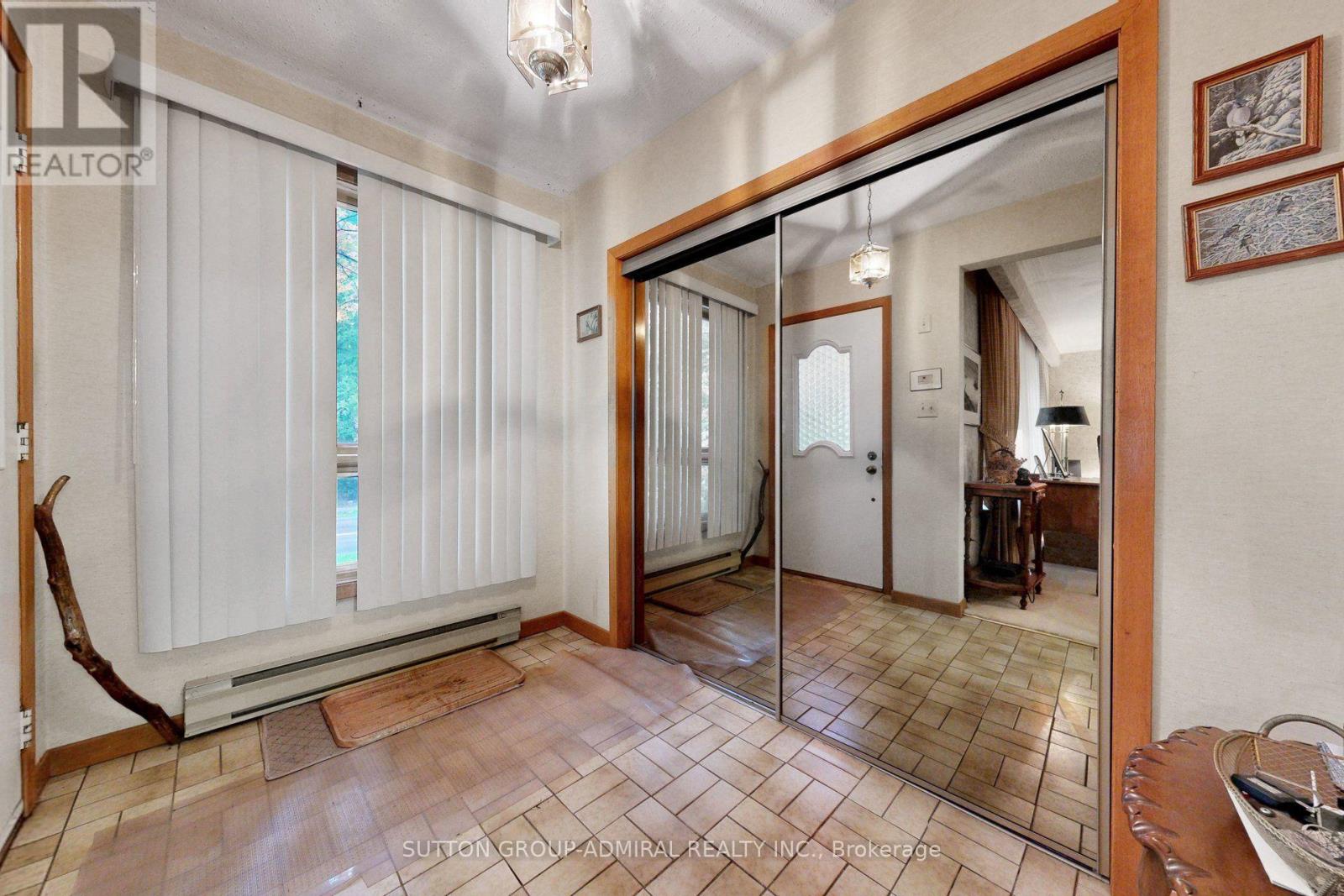 47 Talbot Road, Toronto, Ontario  M2M 1R7 - Photo 7 - C13751760