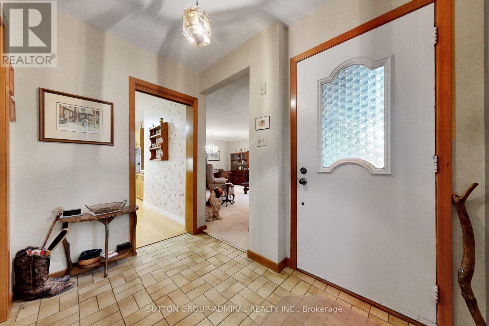 47 Talbot Road, Toronto, Ontario  M2M 1R7 - Photo 6 - C13751760
