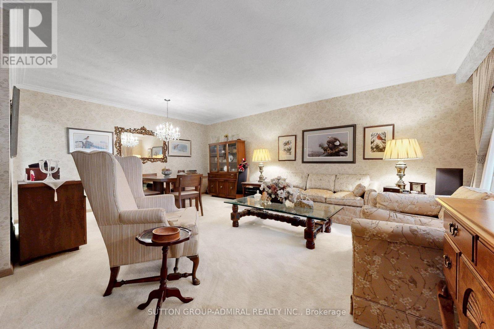 47 Talbot Road, Toronto, Ontario  M2M 1R7 - Photo 8 - C13751760