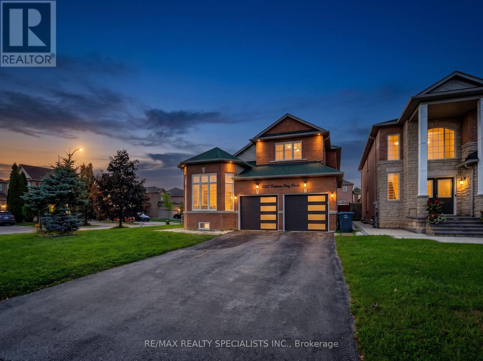 3463 Crimson King Circle, Mississauga, Ontario  L5N 8M9 - Photo 3 - W13765710