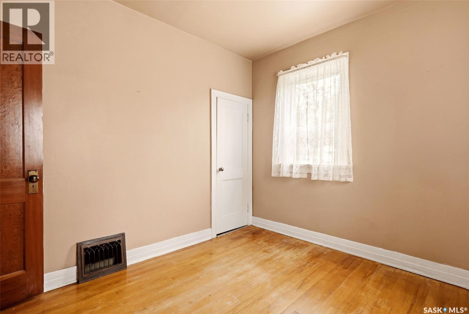 2530 Atkinson Street, Regina, Saskatchewan  S4N 3X7 - Photo 14 - SK047928
